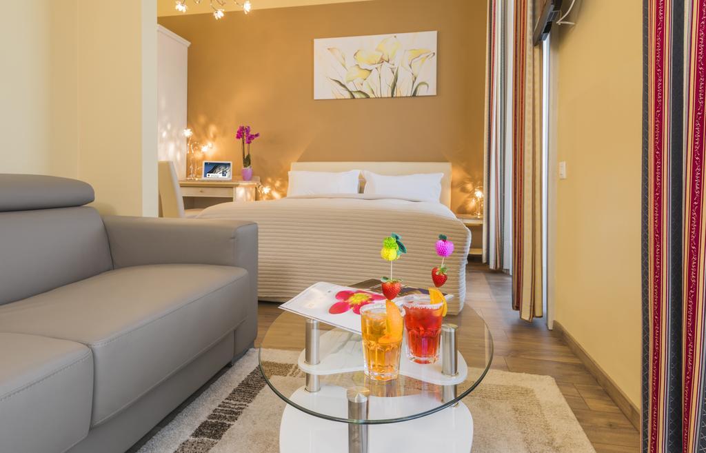 פרדיסו Hotel Victoria מראה חיצוני תמונה