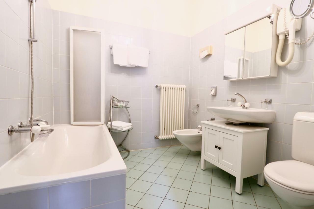 פרדיסו Hotel Victoria מראה חיצוני תמונה